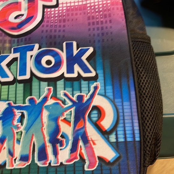 🎒🎤 Tik Tok Backpack 🎤🎒 - Picture 6 of 10